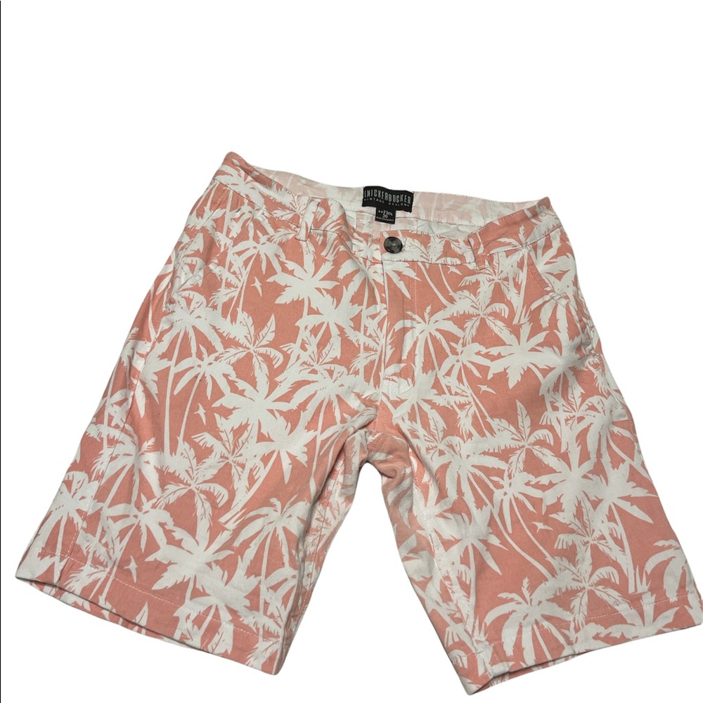 Knickerbocker Men Shorts.